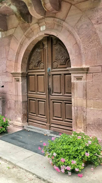 Puerta Madera Vieja Con Arco Piedra — Foto de Stock