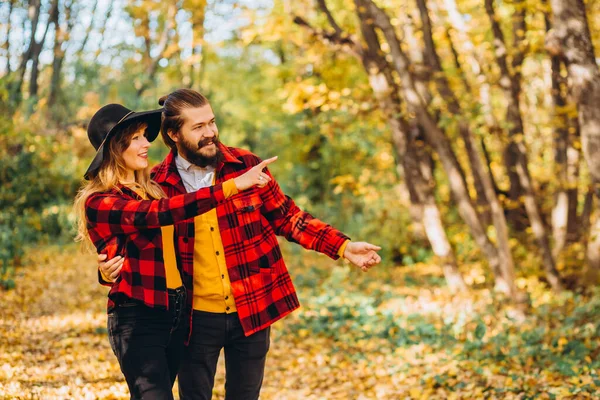 Guy Girl Walking Autumn Forest Closeup Portrait Cheerful Young Couple — Stock Photo, Image