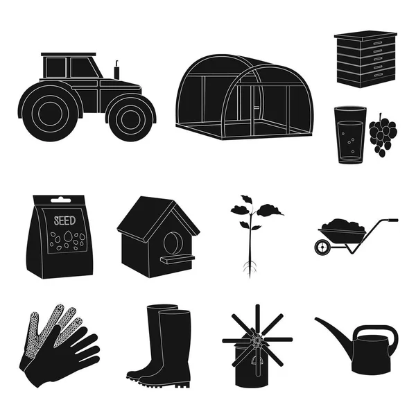 Farm and gardening black icons in set collection for design. Farm and equipment vector symbol stock web illustration. — Stock Vector