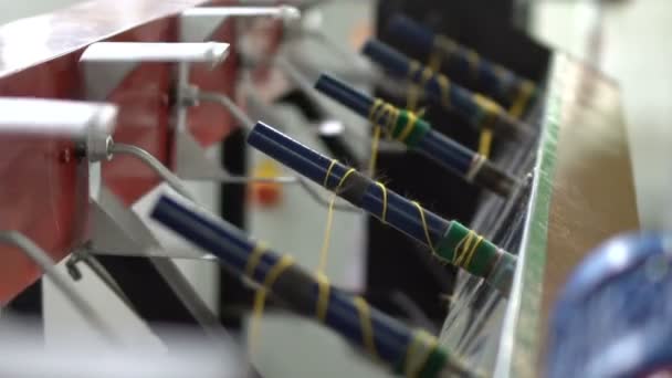 Production de fils. Fils, colorés 22 