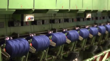 İplik üretimi. Konu, renkli 28