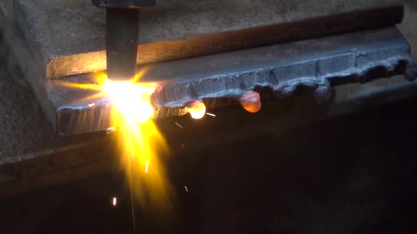 Apparatuur voor het lassen van metalen vonken 8 — Stockvideo