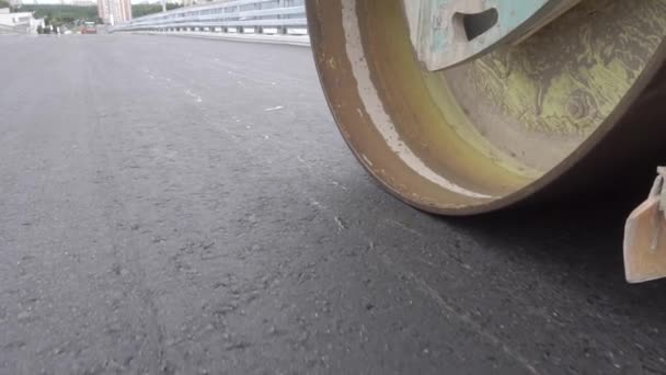 Colocando asfalto. Pista — Vídeos de Stock