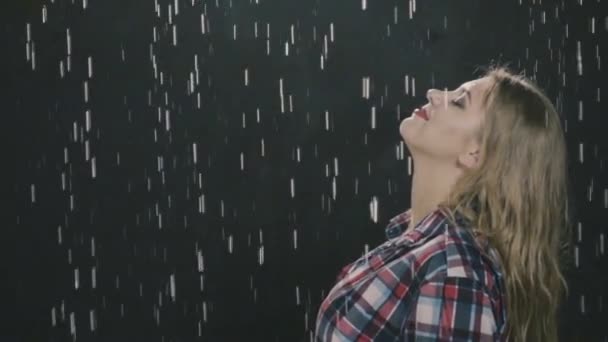 Emotionen im Regen 6 — Stockvideo