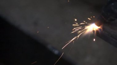 Kaynak Makinası. İş. Largly