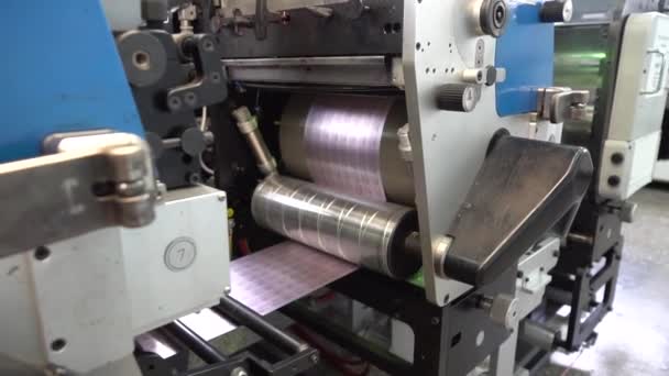 Impresión en máquinas de impresión — Vídeos de Stock