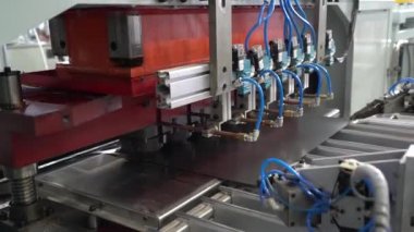 Aerosol konteynerin alt kısmı 19 damgalama