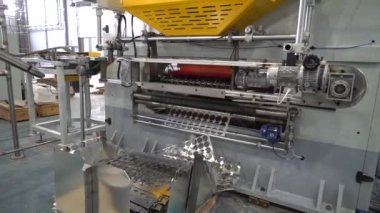 Aerosol kabın alt damgalanması 23
