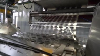 Aerosol kabın alt damgalanması 25