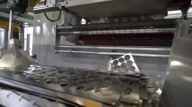 Aerosol konteynerin alt kısmı 26 damgalama