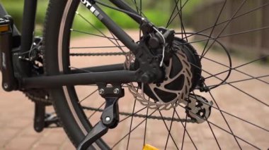 Bisiklet bakım hizmeti. Yeni bir bisiklet montajı 16