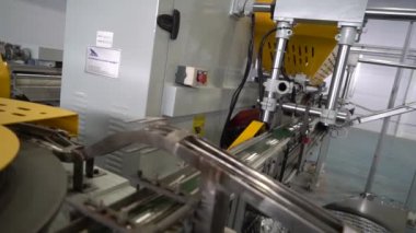 Aerosol kabın alt damgalanması 55