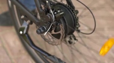 Bisiklet bakım hizmeti. Yeni bir bisiklet montajı 20