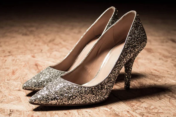 Glitter Hoge Hakken Vrouw Schoenen Glanzende Mode Hoge Kwaliteit Foto — Stockfoto