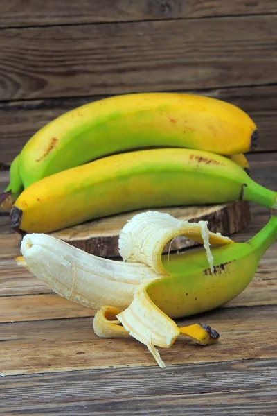 Iogurte Leite Com Banana Fundo Madeira Cinza — Fotografia de Stock