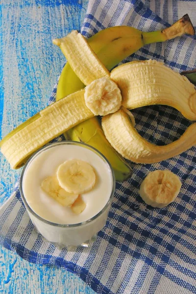 Fresh Made Banana Milkshake Wooden Background — Stock Photo, Image