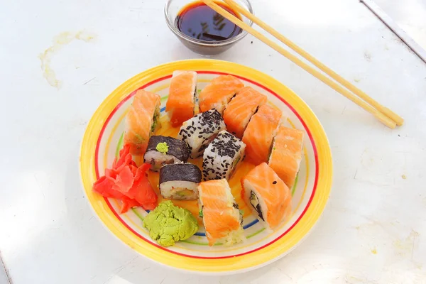 Sushi készlet négy sárkány — Stock Fotó