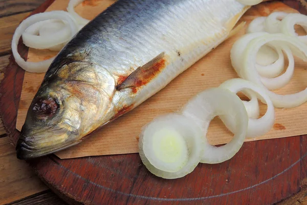 Hering, hagyma és fűszerek — Stock Fotó