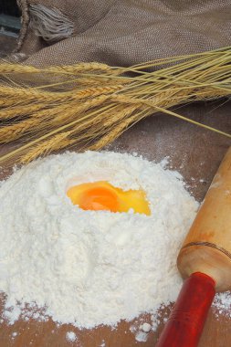 un, yumurta ve oklava