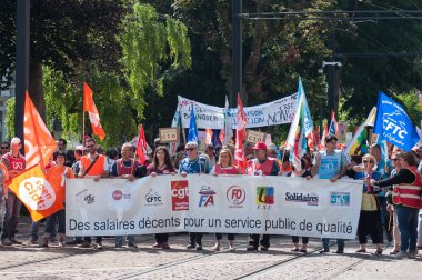 Mulhouse - Fransa - 22 Mayıs 2018 - kamu hizmeti protesto kişilerin daha düşük ücret ve hükümetten yeni reformlar karşı 