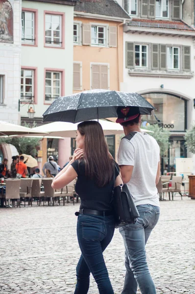 Mulhouse Frankrijk Juni 2018 Portret Van Een Jong Koppel Met — Stockfoto