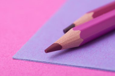 portre renk arka plan üzerinde boyama kalemler