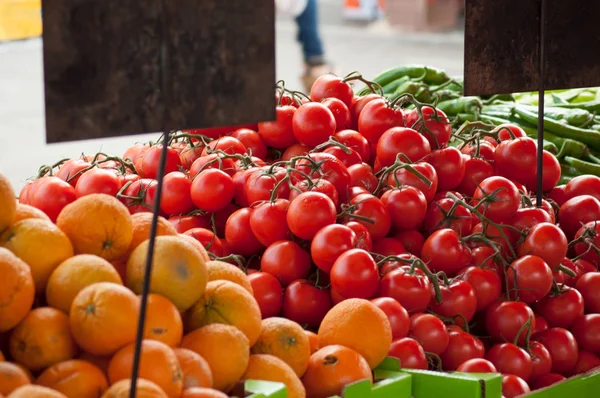 Closeup Fresh Tomatoes Market — Stock Photo, Image