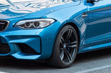 Mulhouse - Fransa - 23 Mayıs 2018 - perakende mavi Coupe Bmw M3 sokakta park edilmiş. BMW Şu anda otomotiv üreten bir Alman markası Uluslararası şirkettir