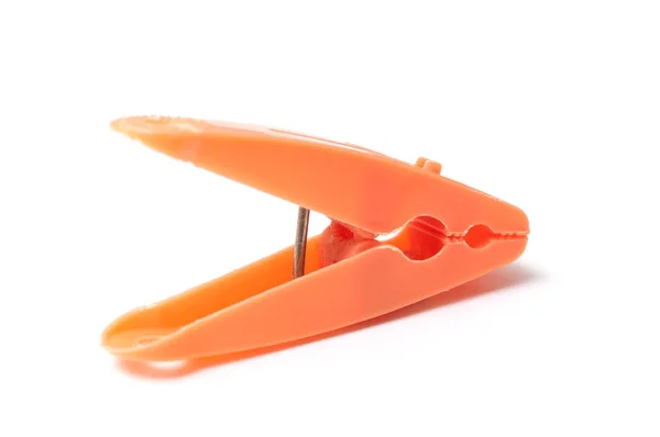 Detailní Záběr Oranžové Plastové Kolíčky Prádlo Bílém Pozadí — Stock fotografie