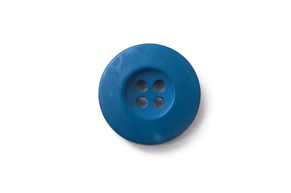 Крупный План Синей Кнопки Шитья Белом Фоне — стоковое фото