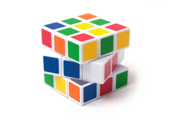 Mulhouse Frankrike September 2018 Närbild Rubiks Kub Vit Bakgrund — Stockfoto