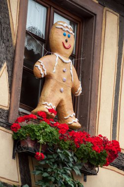 geleneksel manala karakter, alsatian sembolü alsatian köyü geleneksel mimarisinde, closeup