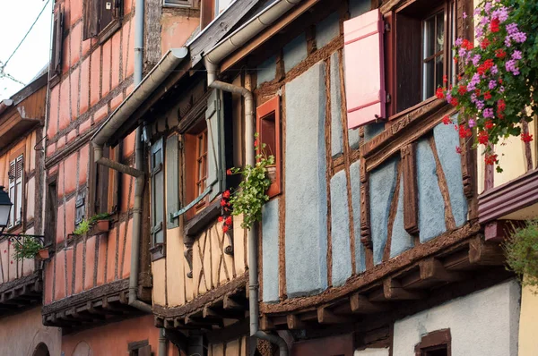 Vendita Dettaglio Architettura Tradizionale Medievale Nel Villaggio Alsaziano Eguisheim Vicino — Foto Stock