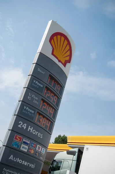 Cadaques Spain August 2017 Fuel Billboard Shell Gas Station — Stock Photo, Image