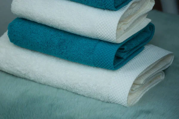 Closeup Blue White Bath Towels Pile Store Showroom — Stock Photo, Image