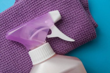 mavi arka plan nesnelerinde temizlik seti