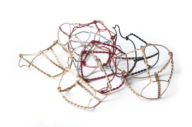 Cork tel kafesleri şampanya beyaz arka plan üzerinde 