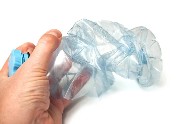 Крупним Планом Пластикова Пляшка Подрібнена Руці Переробки Білому Тлі — стокове фото
