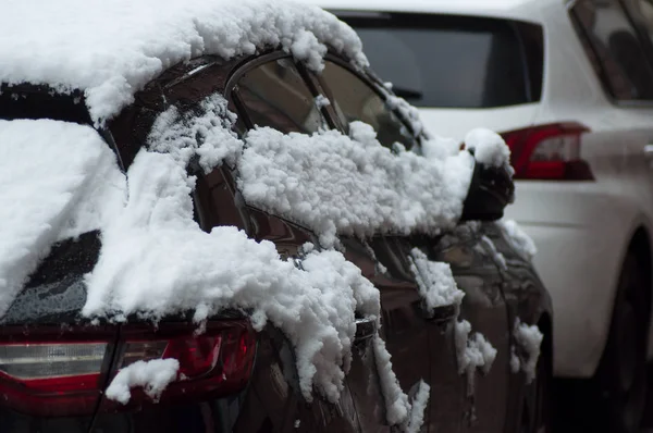 Крупним Планом Автомобілі Припарковані Вулиці Вкриті Снігом — стокове фото