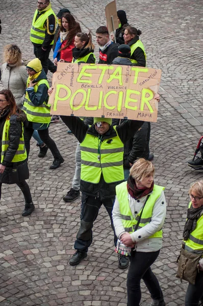 Mulhouse Frankrike Februari 2019 Protesterade Folk Gatan Mot Polisvåld Och — Stockfoto