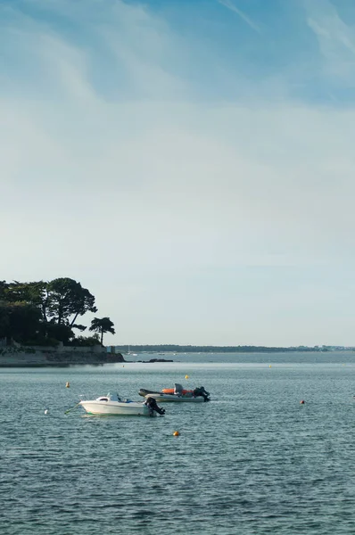 Blick auf Fischerboote in st pierre de quiberon - Großbritannien - Frankreich — Stockfoto