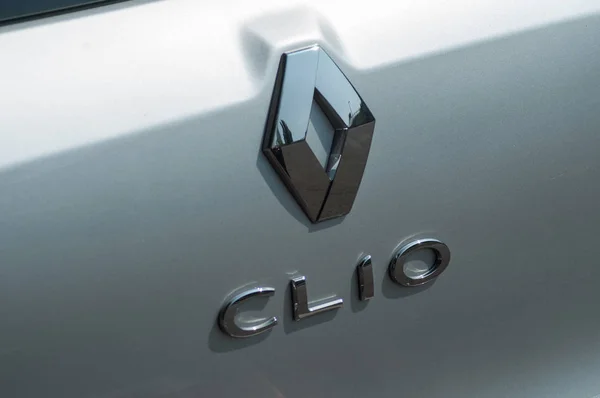 Mulhouse - Francia - 29 agosto 2019 - Avvicinamento Renault clio sig — Foto Stock