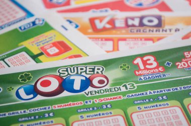 Mulhouse - Fransa - 11 Eylül 2019 - Sostan loto çeşitli Fransız ızgaraları closeup la francaise des jeux