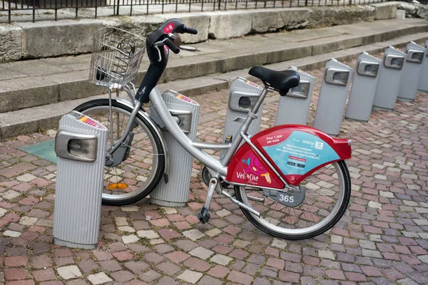 Mulhouse Francia Junio 2020 Primer Plano Estación Bicicletas Ciudad Roja — Foto de Stock