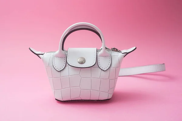 Mulhouse Francia Junio 2020 Primer Plano Del Mini Bolso Blanco — Foto de Stock