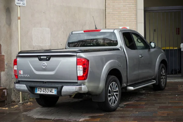 Mulhouse França Agosto 2020 Vista Traseira Camioneta Cinza Nissan Navara — Fotografia de Stock