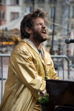 Mulhouse - Fransa - 18 Ekim 2020 - Gabriel Willem sokak festivalinde 