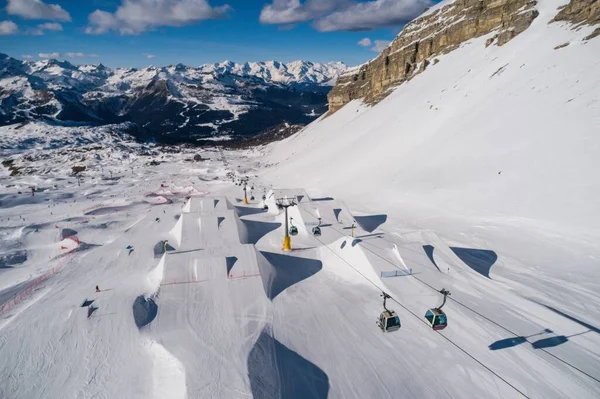 Drohnenaufnahme Von Madonna Campiglio Und Dem Ursus Snowpark Den Val — Stockfoto