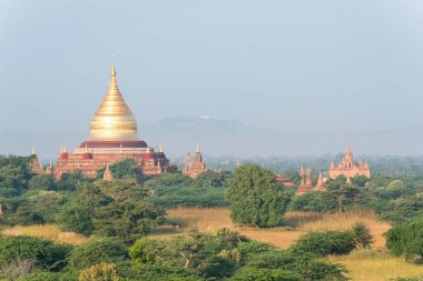 Myanmar, Burma Asya 'daki Pagodas stupaları ve Bagan tapınakları