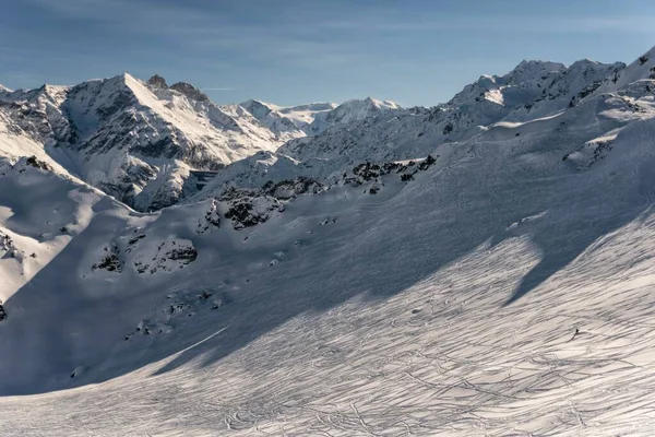 位于阿尔卑斯山度假胜地Les Vallees Switzerland的Veysonnaz — 图库照片